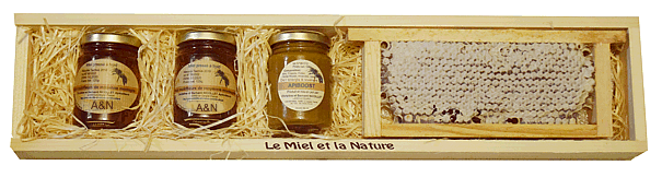 Miel en Coffret cadeau: Offrez notre meilleur miel sous ses formes pressé à froid et en rayon